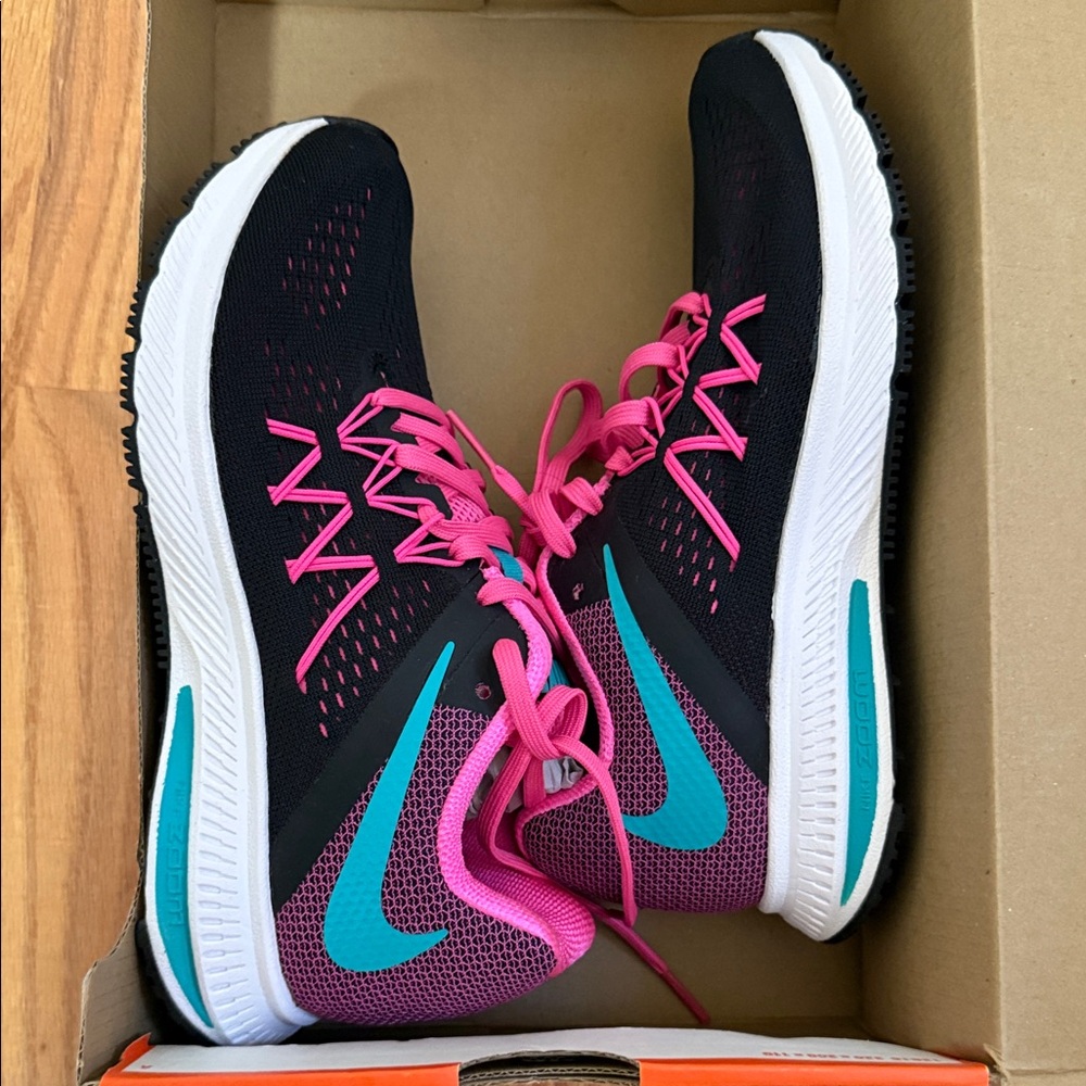 Nike Women's Black and Pink Athletic Shoes - Picture 2 of 4
